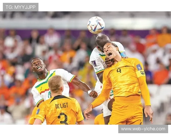 科纳特与范戴克中卫组合在应对对手快速反击时暴露防守隐患 科纳特与范戴克中卫组合在应对对手快速反击时暴露防守隐患