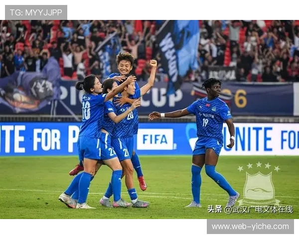 印度门将恰努高接低挡，多次扑出武汉女足必进球