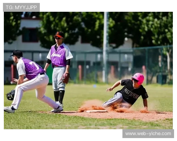垒球专家：团队运动培养凝聚力，拉近邻里距离